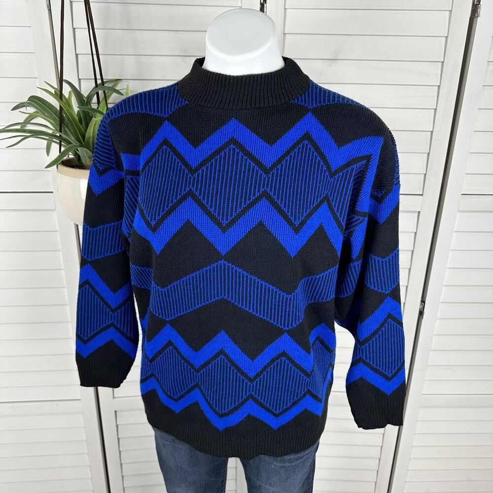 Vintage 1980s Distinctive Sportswear Blue Geo Stripe Sweater Top Approx Size L‎